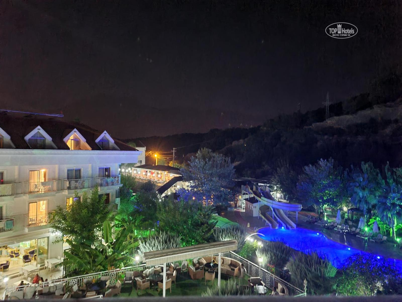 Miramor Hotel & Spa Antalya Exterior foto The resort at night